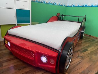 Detská posteľ v tvare auta - 2