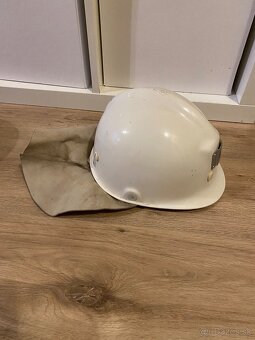 Hasicska prilba PZ 11 - 2