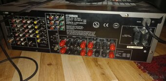 Yamaha RX-V457 - 2