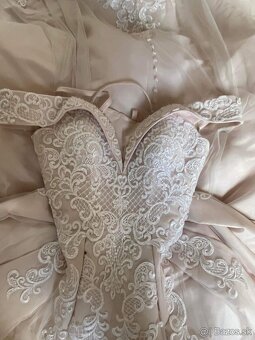 Luxusné svadobné šaty - 2