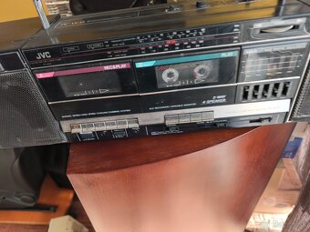Radio s dvojkazetakom JVC - 2