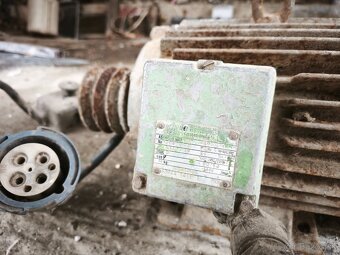 Elektromotor 1.1kW s remenicou - 2