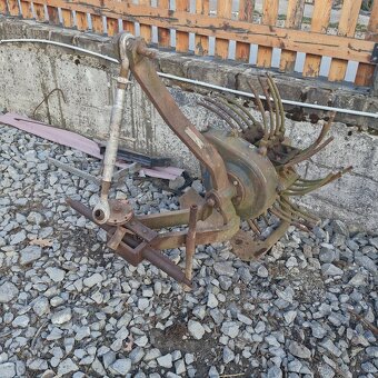 Vyoravač zemiakov čert - 2