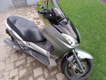 Predám Yamaha X-max 250i - 2