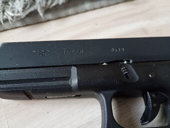 glock 18 - 2
