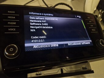 MIB2 Škoda Amundsen s Carplay a Android Auto,DAB - 2