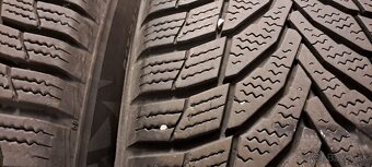 Predám 4ks jazdené zimné 215/65r16-98H Nexen - 2