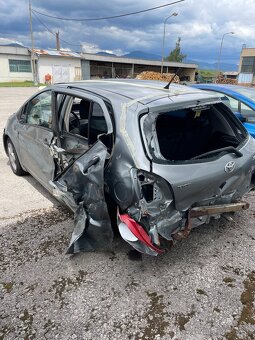 Toyota yaris - náhradné diely - 2