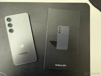 Samsung Galaxy S24 - 2