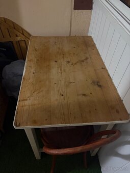 Darujem za odvoz kuchynsky stol - 2