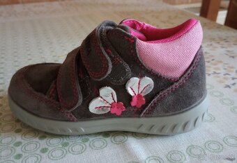 Detské oblečenie a obuv - 2