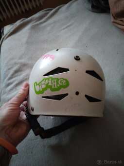 Prilba veľkosť M - 2