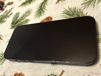 Predám iPhone 14pro 256gb - 2