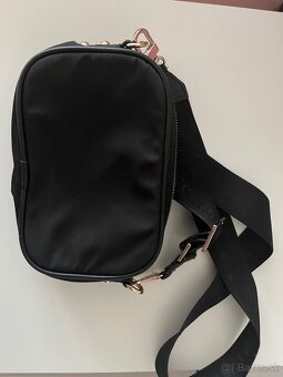 Kabelka GUESS - 2