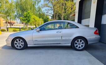 Mercedes-Benz CLK Kupé 270 CDI Elegance - 2