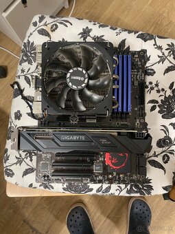 1050ti 4gb G1 gaming - 2
