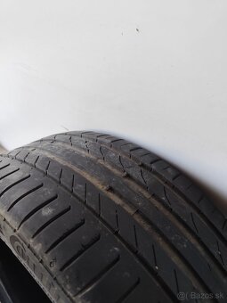 225/45 R17 - 2