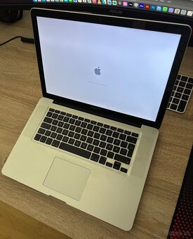 Apple Macbook Pro 15 2011 - 2