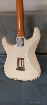 Greco Sparkle Sounds Stratocaster. - 2