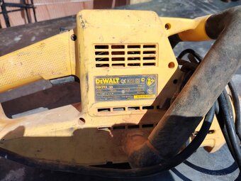 Dewalt pila - 2