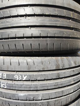 225/40R19 93y 2ks Goodyear - 2