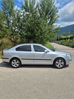 ŠKODA OCTAVIA 2 FACELIFT 1.6 BENZÍN 75KW M5 2011 BSE - 2