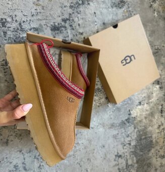 UGG tasman - 2