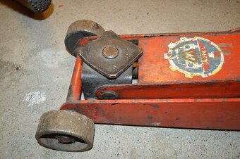 predam pojazdny hydraulicky jednostlpovy zdvihak Motex - 2