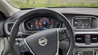 Volvo V40 D3 Momentum Geartronic - 2