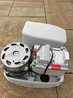 Predám motor na posuvnú bránu Key - 2