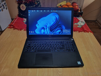 DELL Latitude 3500 - 15.6" / i5 / SSD / nová batéria - 2