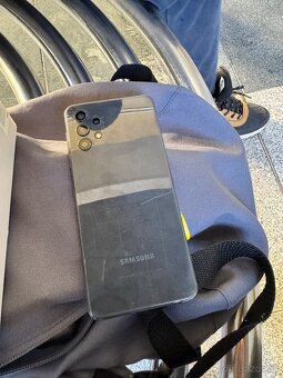 Pedám Telefóny - 2