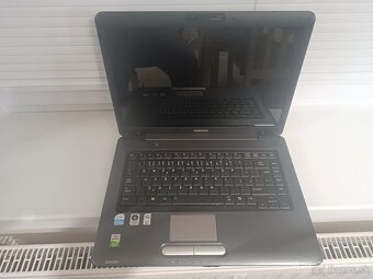 Predám na ND notebook Toshiba A300 + RAM + nabíjačku - 2