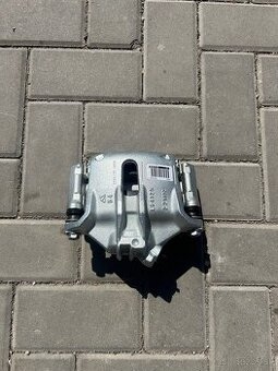 ORIGINÁL PSA predný brzdový strmeň - 2