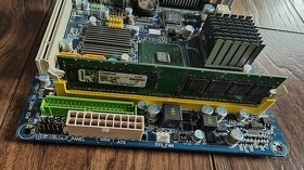 Kompletná základná doska Intel Atom, 512MB RAM - 2
