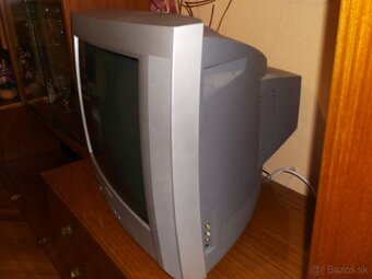 Farebný televízor PHILIPS - 2