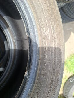 215/60R16 - 2