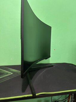 Monitor Samsung 27” - 2