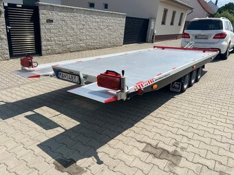 Predám trojnápravový vozík autoprepravník 3,5 T - 2