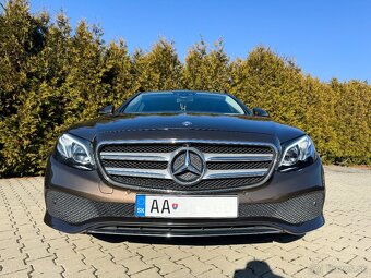 Mercedes E220d - Hnedá Metalíza, CarPlay, Letná-Zimná sada - 2
