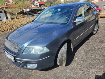 Predám škodu octavia 2  1.9tdi - 2