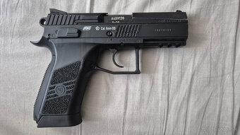 Pištoľ CZ 75 P-07 - 2