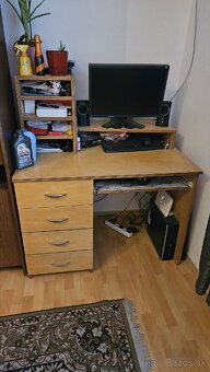 Počítačový stolík - 2
