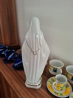 Soška, hrnčeky, - 2