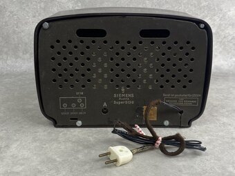 Starožitné bakelitové rádio Siemens Super 513U - 2