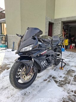 Honda cbr1000rr - 2