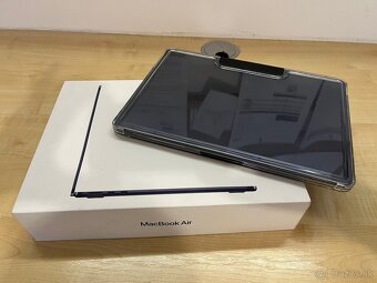 Macbook air m3 13” v záruke - 2