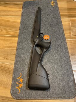 Blaser R8 pažba - 2