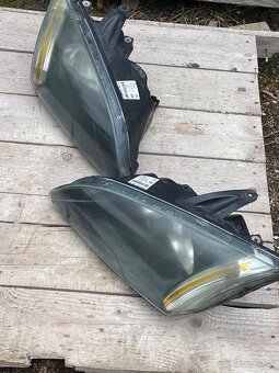 Ford focus svetlomety - 2