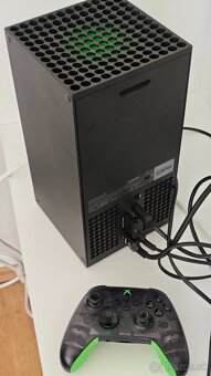 predám Xbox Series X - 2